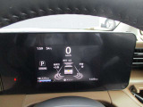 メーター内のカラーデイスプレイには運転をサポートする情報を表示します。