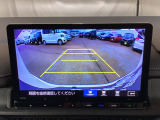 後方確認はバックカメラにお任せ♪後退時に便利で、駐車が楽になります♪