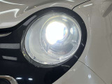 LEDヘッドライトです。デザイン性がよくとても明るいので、夜間の走行や悪天候でも安心です。しかも長寿命!