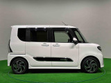 ドアは約90度に開くので荷物も積み込みやすく、乗り降りもしやすい♪ ロングドライブも快適に過ごせる工夫がいっぱいです♪♪