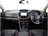まごころクリーニングにより車内清掃、各部艶出し、消臭、除菌を実施してございます!シート、ハンドル、シフトにはビニールカバーを装着、足元にはマットを敷いて展示してあります!!