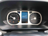 運転中も見やすいメーター。