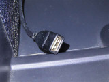 USB端子を装備しております。