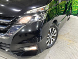 【LEDヘッドライト】悪天候や夜間走行時も良好な視界を確保し安心して運転できる高輝度LEDヘッドライトを装備!点灯速度が早く、消費電力も抑えられています。
