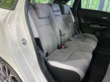 コンパクトカーですが、セカンドシートは十分な広さがあり快適にお乗りいただけます♪シートを倒して大きな荷物を積んだりと、用途の幅が広い1台です。