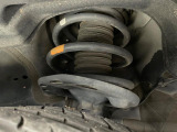お車を安心してお乗りいただく為には、足回りの定期点検が欠かせません。サービスサポート(有償保証)では無料点検もご提供しており、安心のカーライフをお過ごしいただけるサポート体制が整っています。