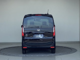 現車を確認できる方へ販売いたします。当社サービススタッフにて純正部品を使い点検整備を実施し、その後、ご納車させていただきますのでご安心してご利用いただけます。