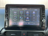 日産純正9インチメモリーナビ(MM321D-L)装備、NissanConnectサービス対応、オペレーター通話や音声対話検索、スマホアプリと連動などに対応した高機能ナビ。
