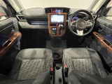 視野も良く、運転しやすいコックピットです。