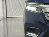 ★LEDヘッドライト搭載★ 白っぽく光る明るく省電力なLEDライト!先進的な白い輝きでフロントフェースを引き締めます☆