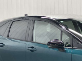プラスチックバイザーがない分デザインもすっきり★洗車の時の窓拭きもラクラクです!