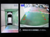 アラウンドビューモニターで車庫入れも空から見ている様に駐車できラクラクです。