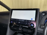 ディスプレイオーディオを装備。スマホとクルマをつなぐことで、これまでのナビに加えて、いろんなサービスが楽しめます。