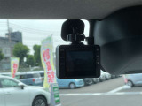 万一の備えに心強いドラレコ。前後カメラの有無や取付位置、配線の状態まで確認できます。