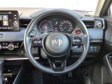 ステアリングスイッチでオーディオ各種操作が可能で、運転に集中できます。安心・安全・快適なドライブをお楽しみいただけます。
