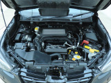 ■スバルと言えば水平対向エンジン。車体の低い位置に搭載されているので、万一の衝突時には、エンジンルームの下へ潜り込み、室内の乗員の被害軽減に貢献致します。