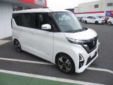 希望ナンバーや保証期間を延ばす延長保証などもございます。詳しくはスタッフまでお問い合わせください。