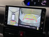 パノラマモニターは上から見下ろした様な感覚で位置を把握できます♪苦手な駐車も自信が持てます♪
