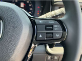 Hondaセンシングの機能のひとつ、アダプティブクルーズコントロール付!アクセルから足を離しても設定したスピードと前車との車間を保ち走行してくれます!車線維持もアシスト☆高速道路で疲労軽減ですね☆