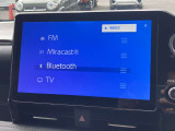【ナビゲーション】目的地までしっかり案内してくれる使いやすいナビ。Bluetooth接続すればお持ちのスマホやMP3プレイヤーの音楽を再生可能!毎日の運転がさらに楽しくなります!!