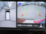車の真上から見下ろしたような360度視界の良い『アラウンドビューモニター』です♪♪ 苦手な狭い駐車場、暗い所でも確認ができてとっても安心です♪♪