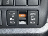 狭い駐車場での乗り降りもラクにできる両側パワースライドドア★