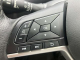 ステアリングスイッチでオーディオ操作が可能です。