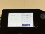 いまや必須装備「ナビゲーション」搭載!知らない場所にスイスイッとドライブ。もう、これなしではハンドルを握れませんね!でも運転中の操作は危険ですのでご注意ですね☆