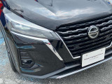 LEDヘッドライト装備。暗い道や、天候の悪い日でも視界良く運転できます。