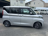 横から見てもスタイリッシュなデザイン、乗り降りもしやすいです。是非、ご試乗ください☆