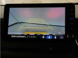 バックカメラ搭載です!車庫入れが苦手な人はもちろん、車両感覚に自信がある人にもお勧めです!見えない箇所が見えるようになるので、低い障害物や隠れてしまっている子供の存在等にも気付く事が出来ます。