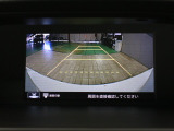 【バックカメラ】モニターに後方の映像が映つり出すので、死角の障害物の早期発見や駐車に協力してくれます。