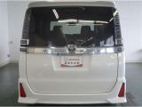 沢山乗れるのがこの車の魅力!2台で移動しないと・・・なんて時もこの車なら1台で!大活躍です♪
