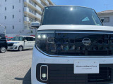 ☆ 【LEDヘッドライト】 悪天候や夜間走行時も良好な視界を確保し安心して運転できる高輝度LEDヘッドライトを装備!点灯速度が早く、消費電力も抑えられています ☆