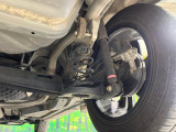 お車を安心してお乗りいただく為には、足回りの定期点検が欠かせません。サービスサポート(有償保証)では無料点検もご提供しており、安心のカーライフをお過ごしいただけるサポート体制が整っています。