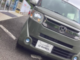 明るいデスチャージ式ヘッドライトにフォグライトも装着してございます♪