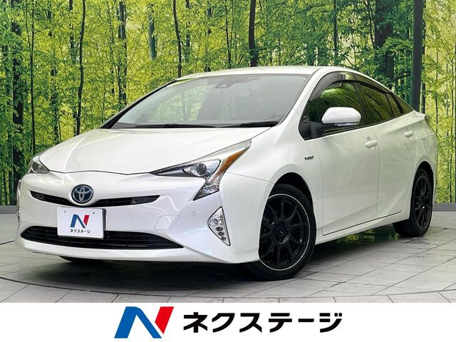 トヨタ プリウス 