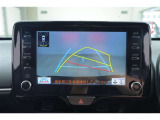 バックガイドモニターで、後方を確認しながら安心して駐車することができます。運転初心者も熟練者も必須の機能ですよ!