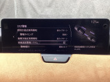 車線逸脱警報システム (LDWS) は自車が車線から逸脱する可能性があることを知らせる装置です。