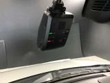 今話題のドライブレコーダーも付いています。