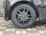 タイヤサイズは155/65R14です。