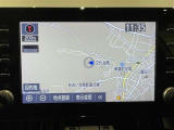 【ナビ機能付きディスプレイオーディオ】ナビ機能搭載の他、お持ちのスマートフォンと連携して、ナビやbluetoothでの音楽再生が可能です♪デザインはもちろん操作性も良好!