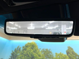 【デジタルインナーミラー】後席の大きな荷物や同乗者で後方が確認しづらい時でも安心!カメラが撮影した車両後方の映像をルームミラー内に表示。クリアな視界で状況の確認が可能です!
