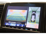 純正のマルチビューカメラが装備されています!上から見下ろしたような視界のカメラが駐車をサポートします!