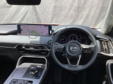 細部まで作り込まれた造形美!毎日でも運転して『人馬一体』を楽しみたくなります。是非、クルマに触れてその質感を味わってください。