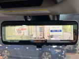 【スマートリヤビューミラー】後席の大きな荷物や同乗者で後方が確認しづらい時でも安心!カメラが撮影した車両後方の映像をルームミラー内に表示。クリアな視界で状況の確認が可能です!