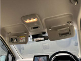 バニティーミラーも付いてます☆お出かけの際にエチケットチェックに嬉しい装備です☆