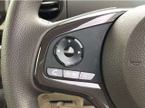 【ステリモ】ステアリングリモコンスイッチにてオーディオ操作可能となっており、運転にも集中できます。少しでも視線移動を減らし事故に遭う確率を下げます。