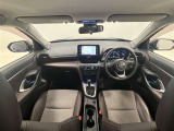 見通しの良い視界と運転に集中できるレイアウトで快適ドライブ!ハイブリッド車で燃費も良く通勤車にもおすすめ!