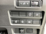 運転席から両側電動スライドドアの開閉ができます
